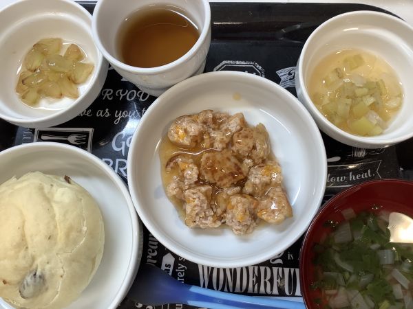 豚肉団子の煮物です《中期B》