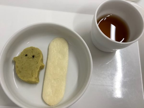 《離乳食後期》おやつは、オバケスイートポテトです。