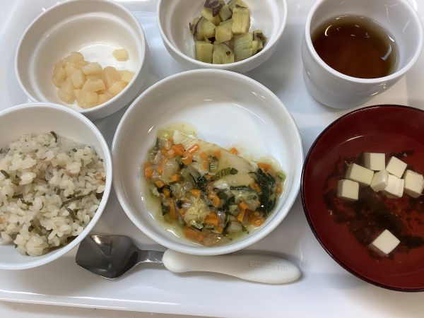 かれいの白菜あんかけです《常食》