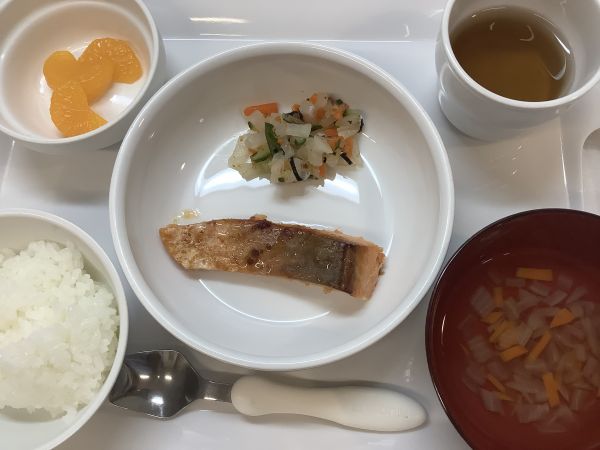 鮭の西京焼きです《常食》