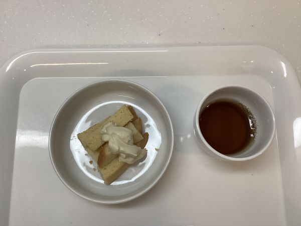 おやつ離乳食後期スポンジケーキと豆乳クリーム