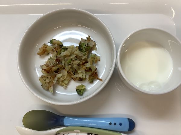 じゃがいもとブロッコリーのガレットです《中期B》