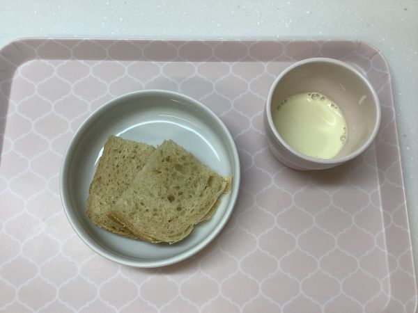 おやつアレルギー除去食黒糖食パン