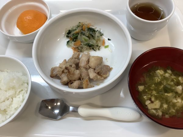 鶏肉のごまみそ焼きです《常食》