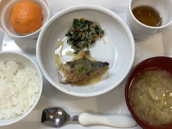 さばのみぞれ煮です《常食》