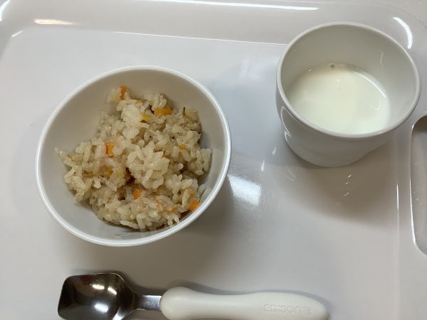 えのきとツナの炊き込みご飯です《常食》