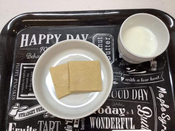 おやつ離乳食中期B黒糖ときなこの米粉パンケーキ