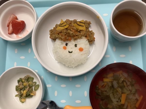 鬼さんカレーです《アレルギー除去食》