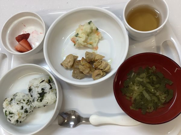 お楽しみ会メニューです《常食、アレルギー除去食、中期B》》
