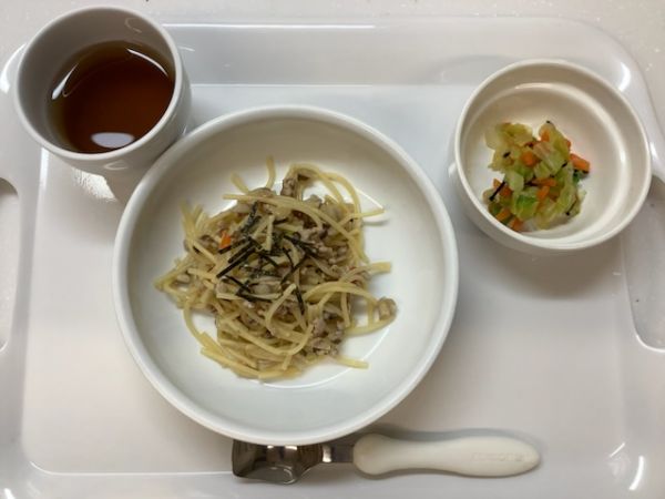 和風スパゲティ、キャベツののり和え常食