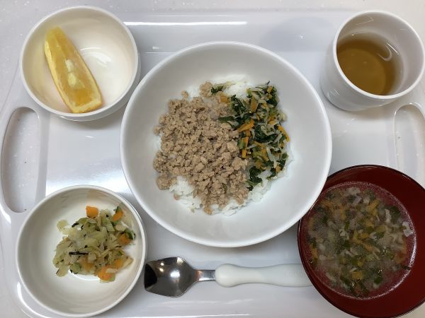 《常食》ビビンバ丼です。