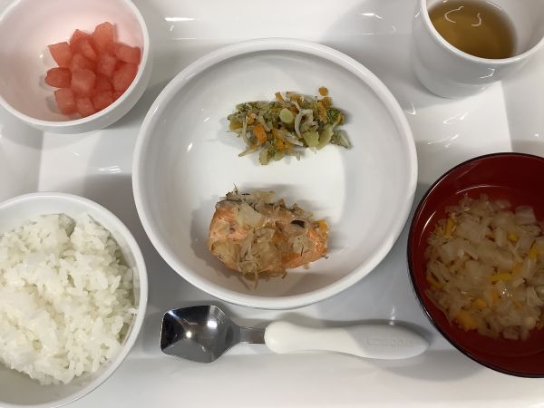 鮭のちゃんちゃん焼きです《常食》