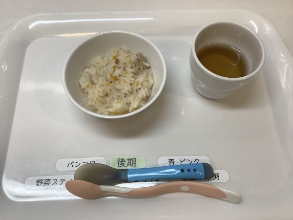 《離乳食後期》おやつは、ジューシーです。