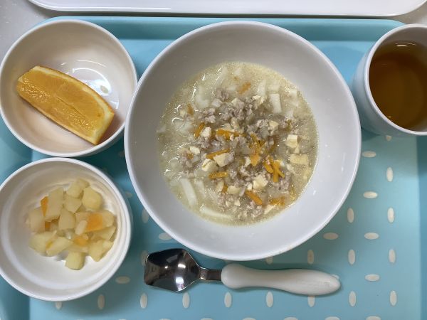 《常食》《アレルギー除去食》豆乳みそうどんです。
