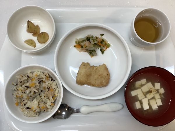 《常食》かじきの竜田焼きです。