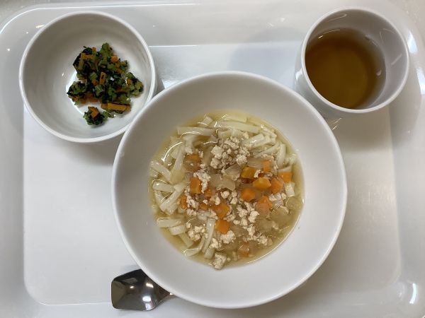 《常食》けんちんうどんです。