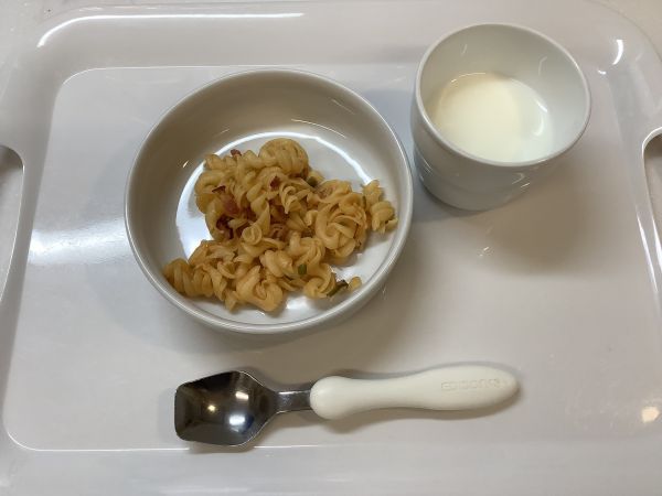 《常食》《離乳食完了期》おやつは、マカロニナポリタンです。
