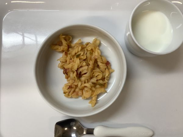 《常食》《離乳食完了期》おやつは、マカロニナポリタンです。