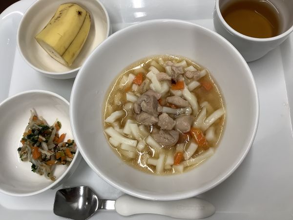 鶏肉と大根おろしうどんです《常食》