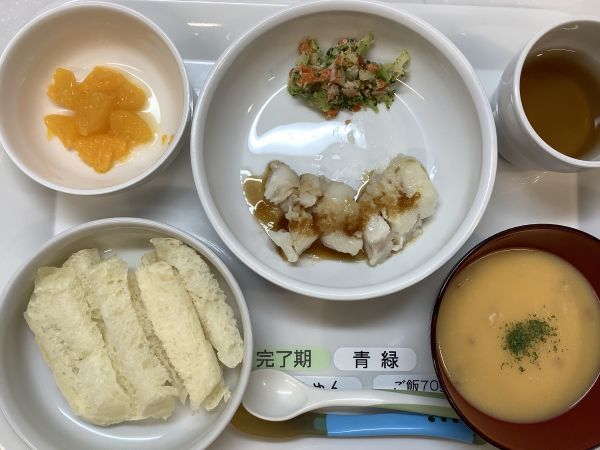 《離乳食完了期》かれいの玉ねぎソテーです。