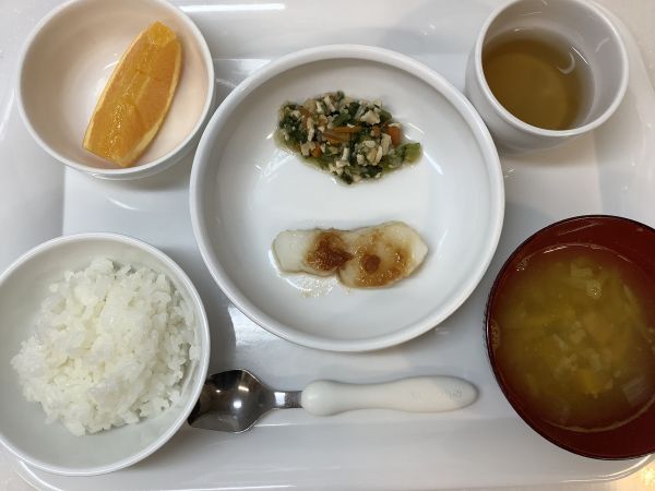 《常食》かれいの梅照り焼きです。