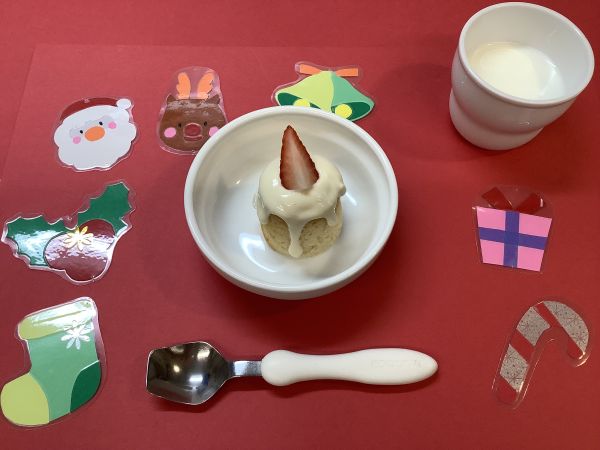 《常食》おやつは、キャンドルケーキです。