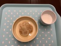 おやつアレルギー除去食ももの米粉パンケーキ