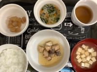 《中期B》昼食は、鯖の煮付けです。