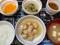 《中期B》昼食は、つくね煮です。