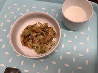 じゃがいもとブロッコリーのガレットです《アレルギー除去食》