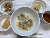 《離乳食後期》昼食は、豆乳坦々うどんです。