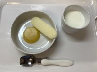 おやつは、オレンジゼリーです。《常食》