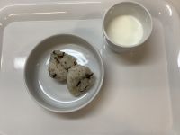 おやつ昆布とごまのおにぎり