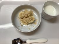 おやつは、きなこバナナです。《常食》