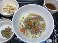 《中期B》昼食は、豚汁うどんです。