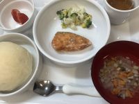 鮭のしょうゆマヨ揚げです《常食》