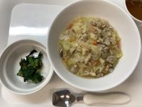 《常食》昼食は、ちゃんぽん麺です。