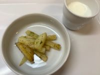 《常食》《中期B》おやつは、のりコンソメポテトフライです。