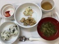 お楽しみ会メニューです《常食、アレルギー除去食、中期B》》