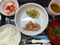 《中期B》昼食は、ヤンニョムチキンです。