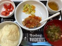 《中期B》昼食は、かじきのみそトマト煮です。