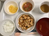 《離乳食後期》豚肉団子のケチャップ煮です。