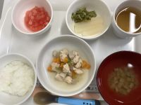 肉団子と野菜煮です《後期》