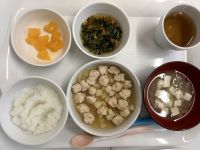 《離乳食後期》鶏肉団子とじゃがいも煮です。