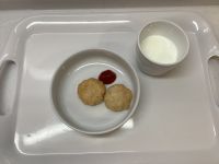 《常食》おやつは、おからナゲットです。