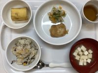 《常食》かじきの竜田焼きです。