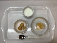 もものゼリーと麩ラスクです《常食》