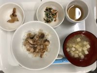 《離乳食完了期》さばの蒲焼ごはんです。