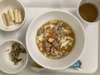 《離乳食完了期》鶏肉と大根おろしうどんです。