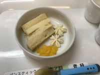 《離乳食完了期》おやつは、お誕生日ケーキです。